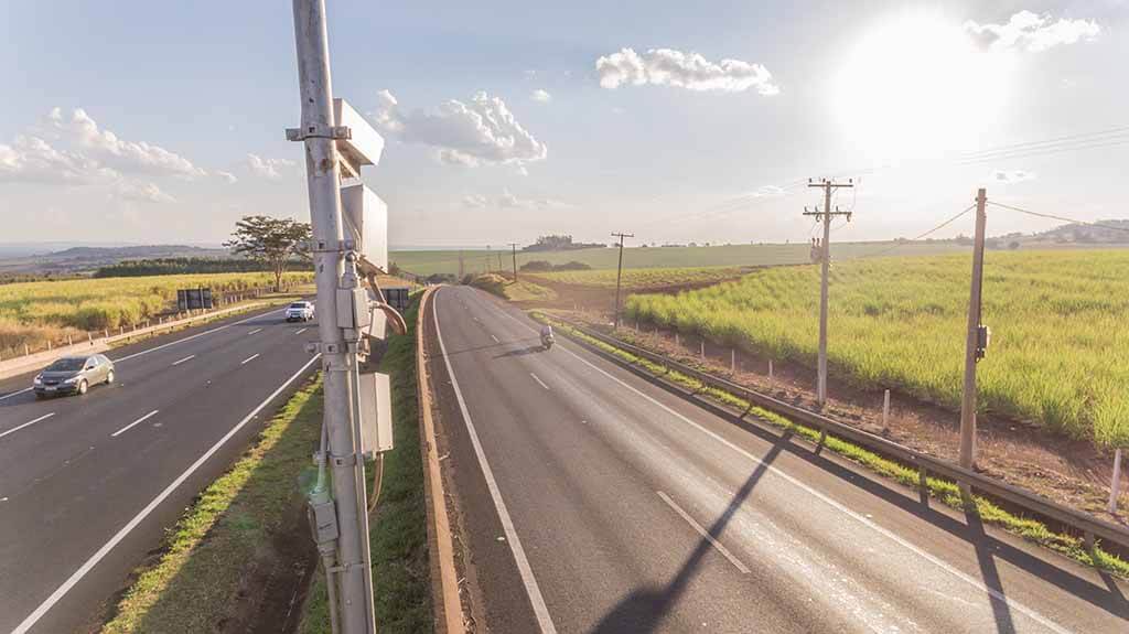 ANPR Kamera überwacht Verkehrsfluss