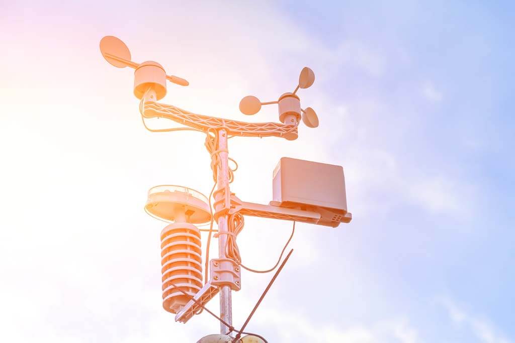 Wettermessgerät am Mast