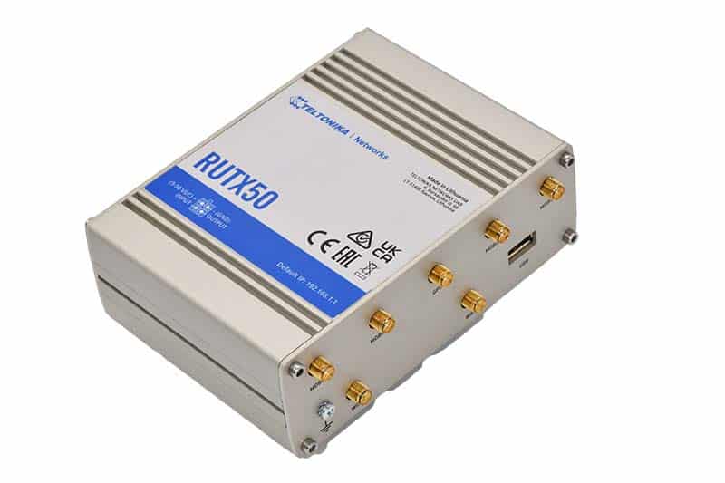 Industrie-Router Teltonika RUTX50 für die Hutschiene